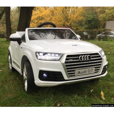  Rivertoys Audi Q7 quattro  -      - "  "