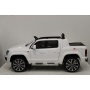   Rivertoys VolksWagen Amarok 4x4 P222PP white