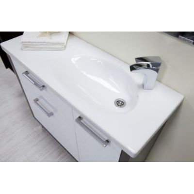    100 () -      - "  "